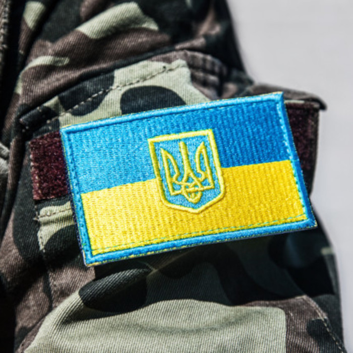 Прапорці та кокарди